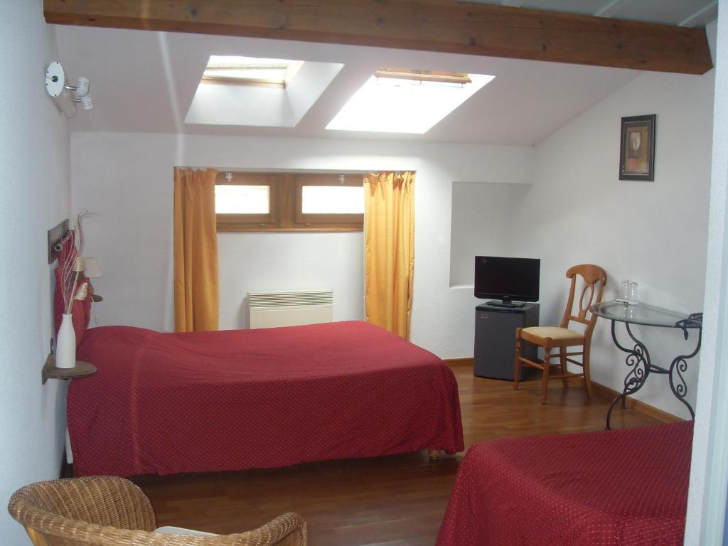 Отель La Bastide Du Soleil Vinezac Номер фото